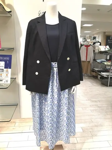 組曲 L スタッフ コーディネート画像