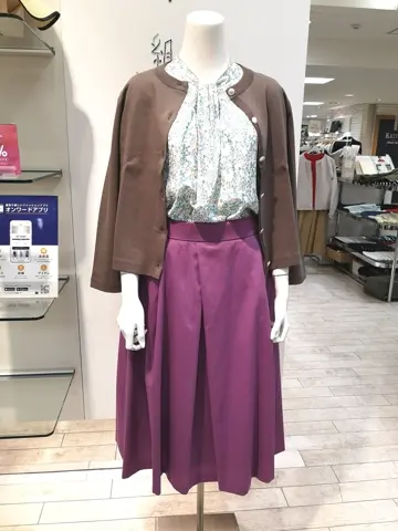 組曲 L スタッフ コーディネート画像