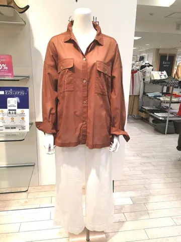 組曲 L スタッフ コーディネート画像