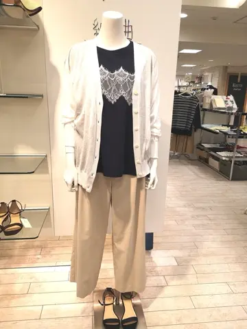 組曲 L スタッフ コーディネート画像