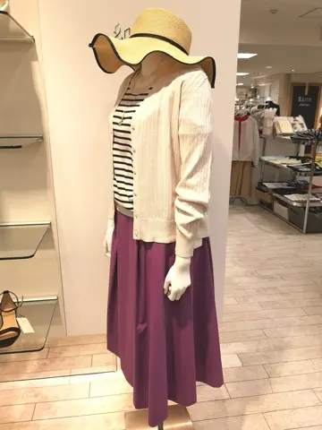 組曲 L スタッフ コーディネート画像