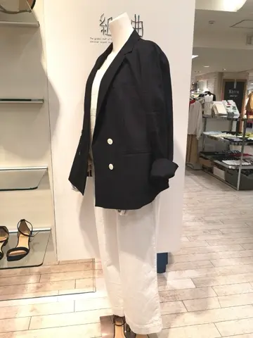 組曲 L スタッフ コーディネート画像