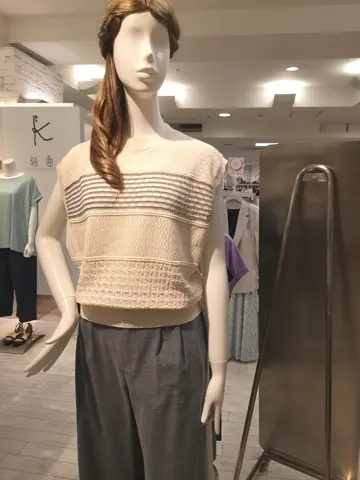 組曲 L スタッフ コーディネート画像