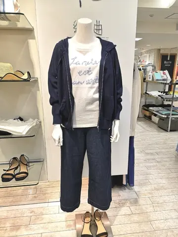 組曲 L スタッフ コーディネート画像