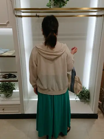 組曲 L 谷田 コーディネート画像