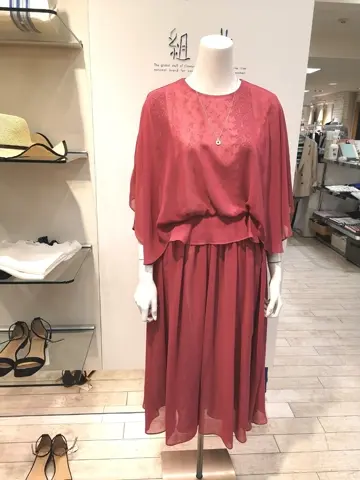 組曲 L スタッフ コーディネート画像