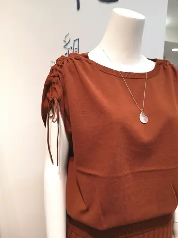 組曲 L スタッフ コーディネート画像