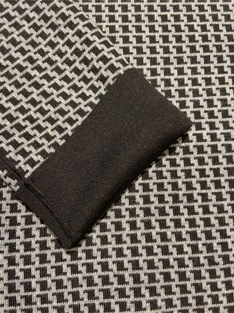 自由区 山本 コーディネート画像