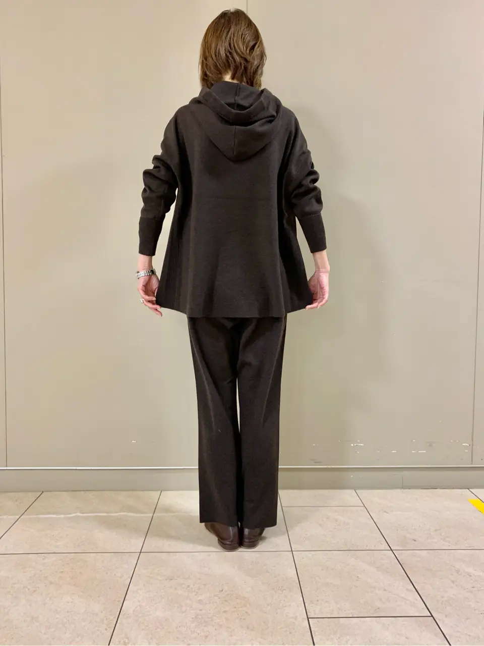 自由区 Ishii コーディネート画像