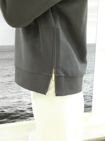 自由区 中鉢 コーディネート画像