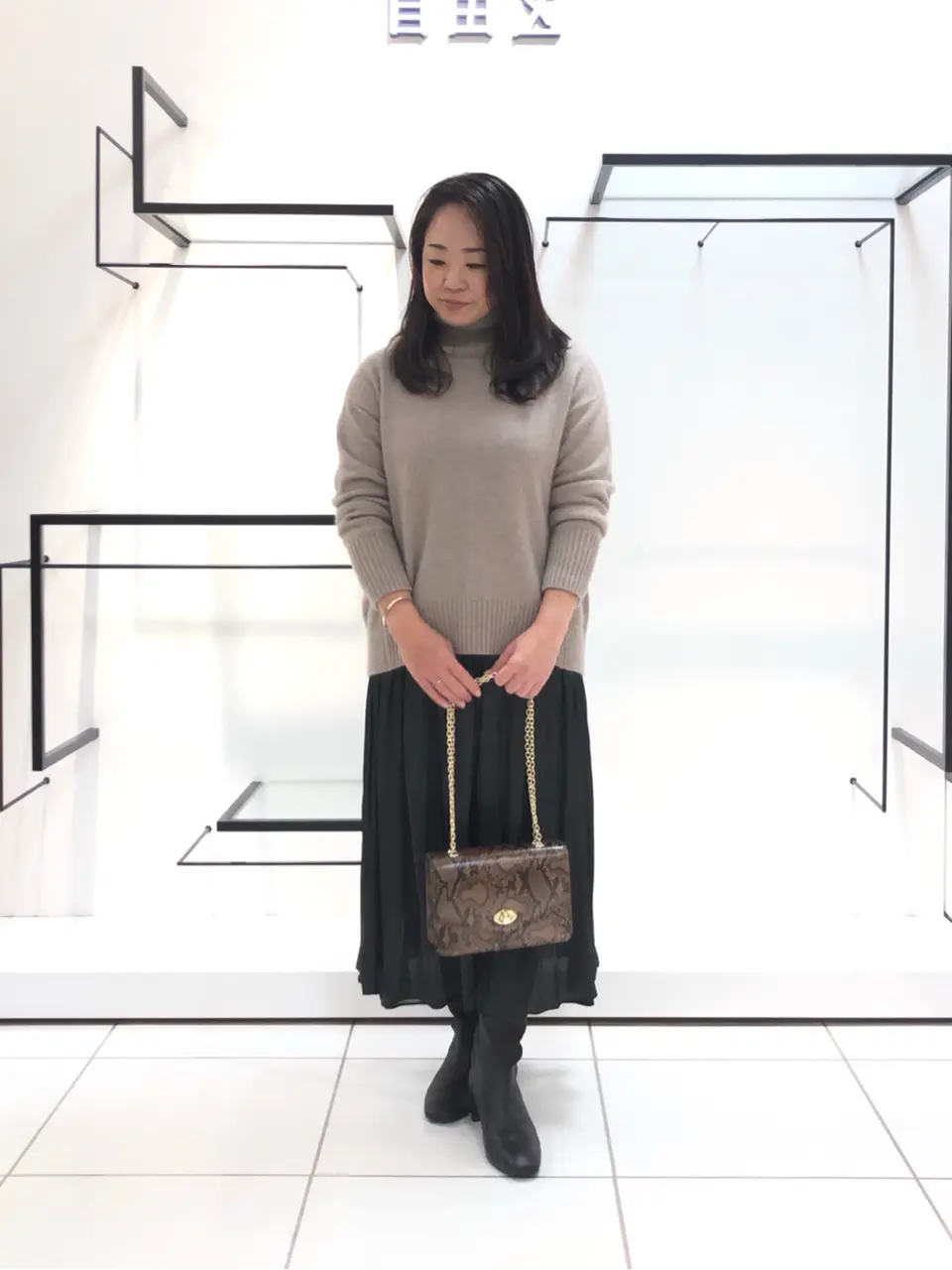 自由区 伊藤 コーディネート画像