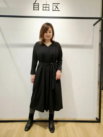 自由区 eri コーディネート画像