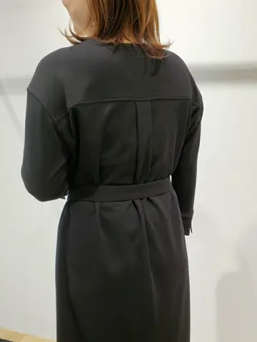 自由区 eri コーディネート画像