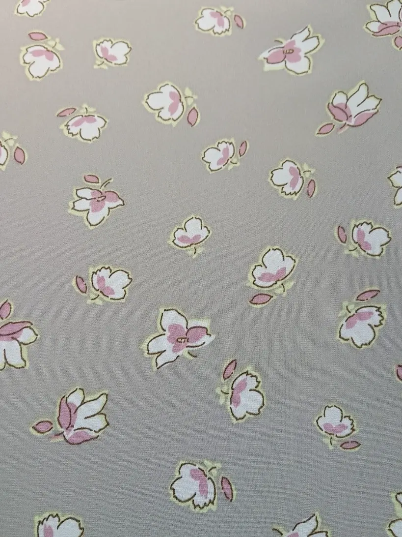 自由区 近藤 コーディネート画像