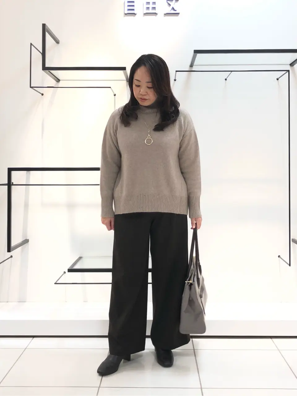 自由区 伊藤 コーディネート画像