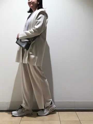 自由区 藤﨑 コーディネート画像