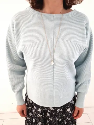 自由区 ナオミ コーディネート画像