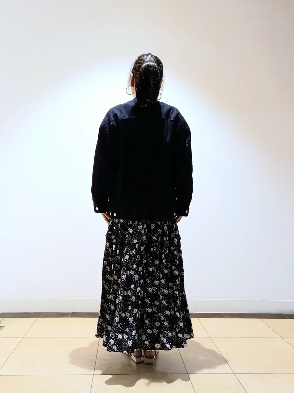 自由区 中川 コーディネート画像