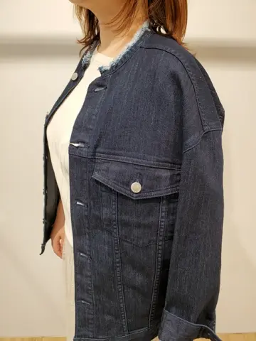 自由区 eri コーディネート画像