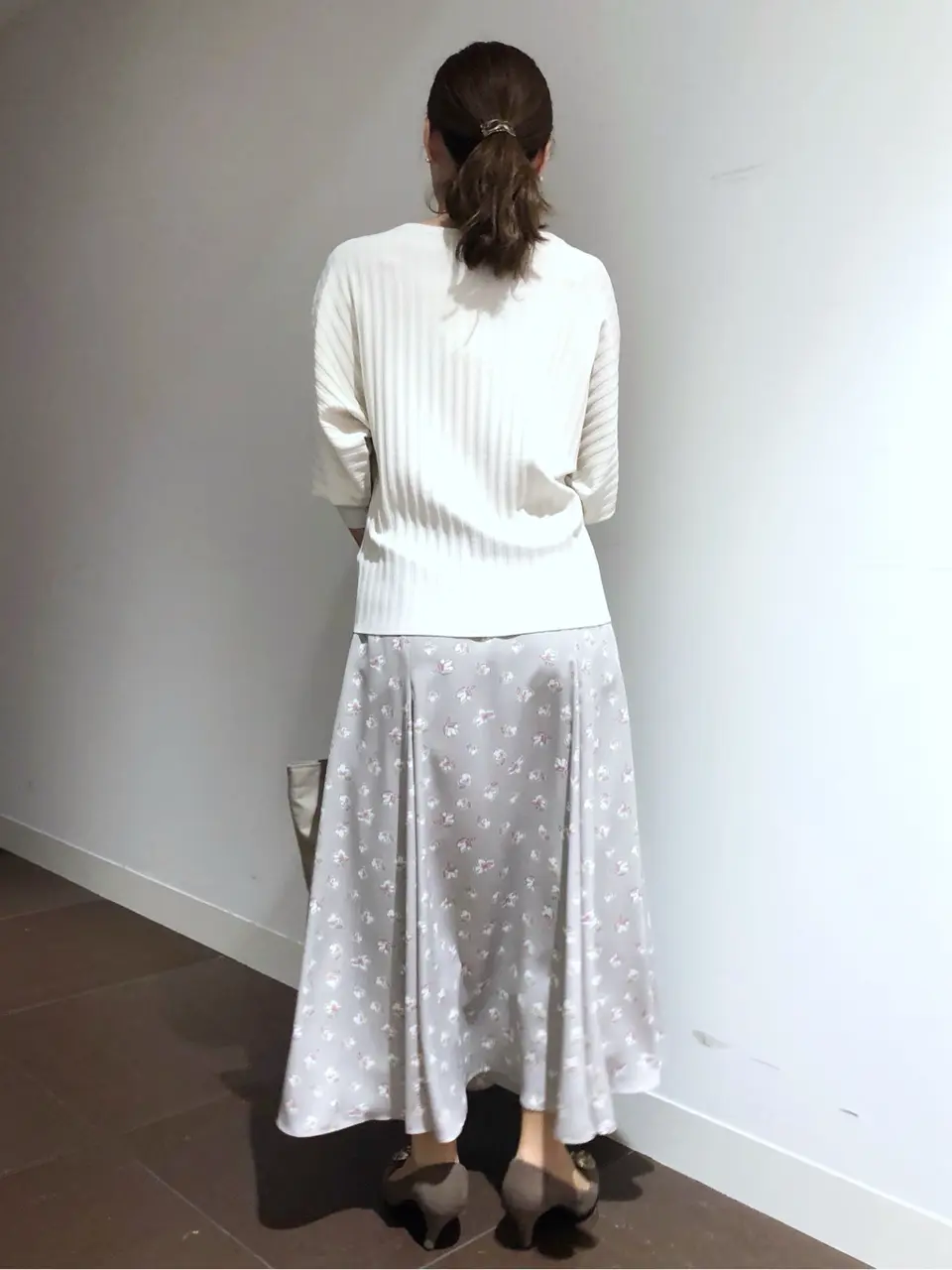 自由区 古宮 コーディネート画像