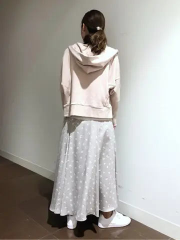 自由区 古宮 コーディネート画像