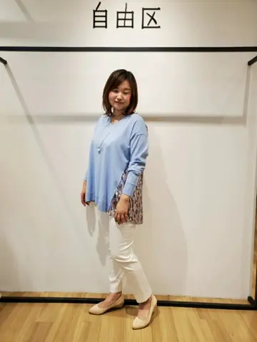 自由区 eri コーディネート画像