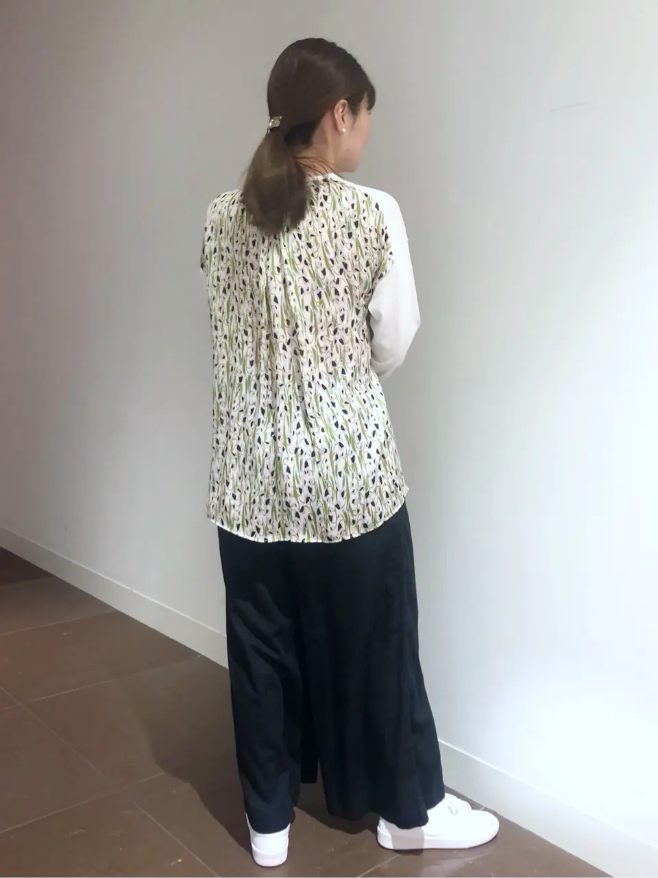 自由区 古宮 コーディネート画像