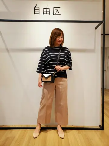 自由区 eri コーディネート画像