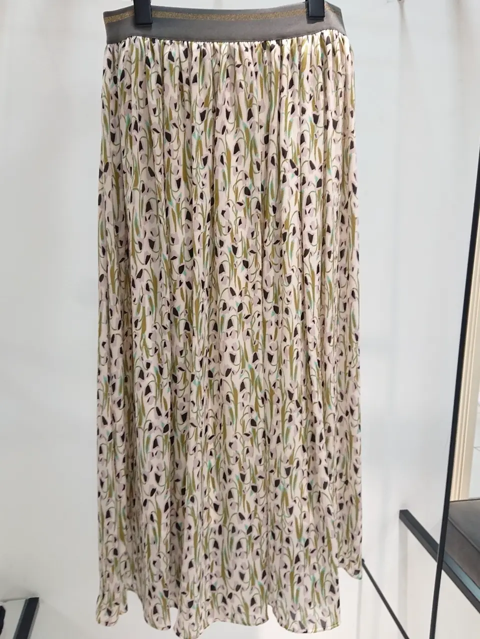 自由区 近藤 コーディネート画像