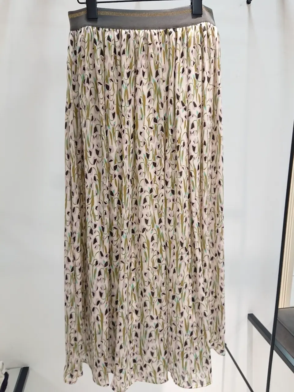 自由区 近藤 コーディネート画像