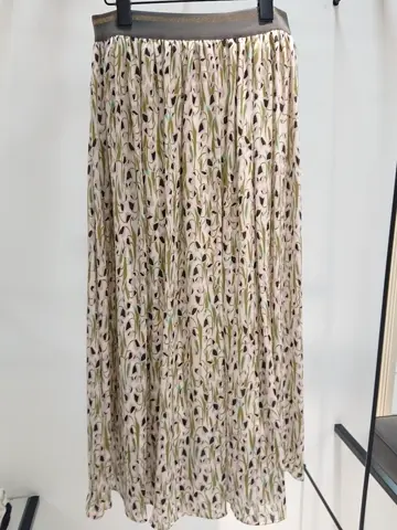 自由区 近藤 コーディネート画像