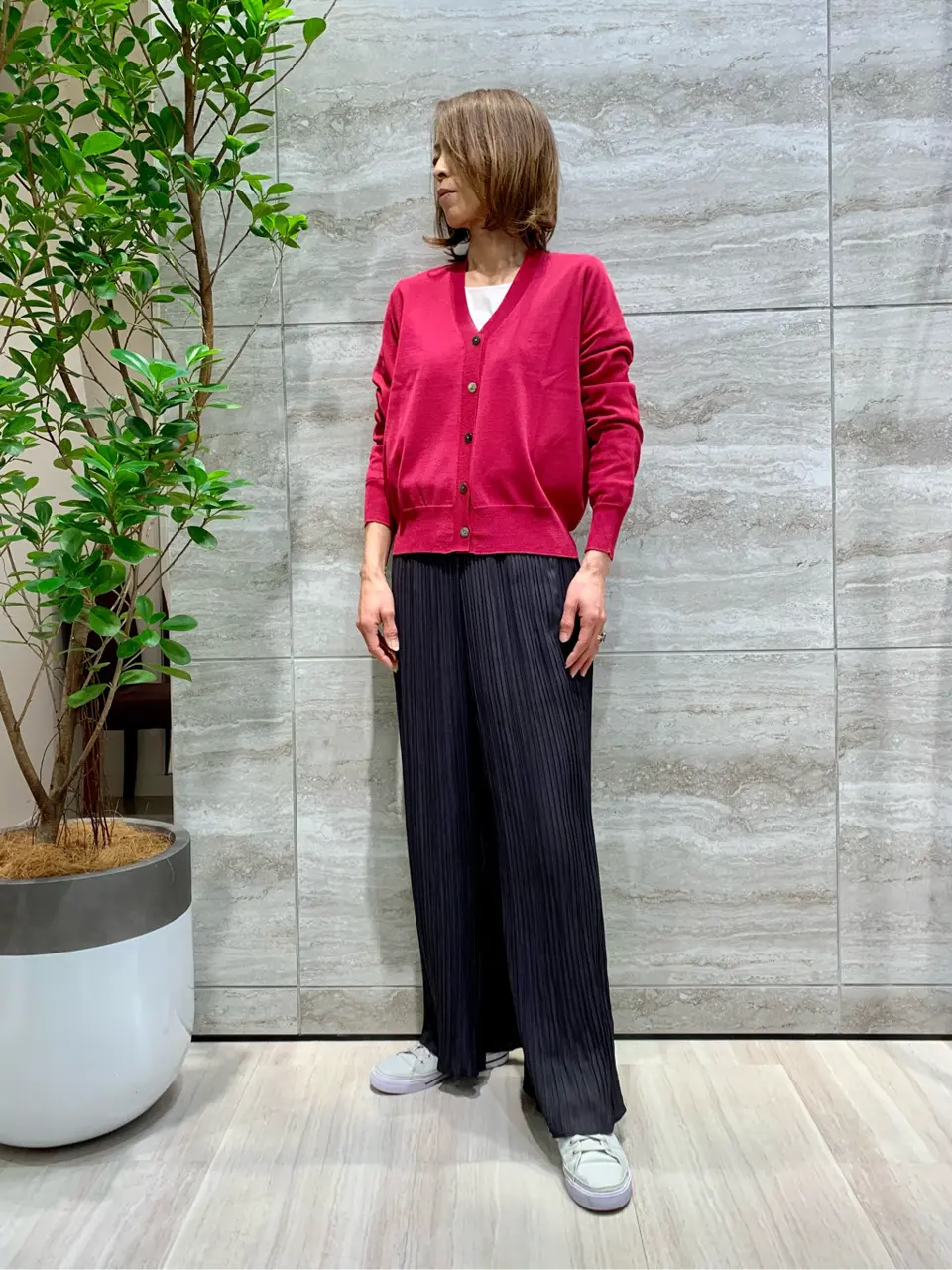 自由区 Ishii コーディネート画像