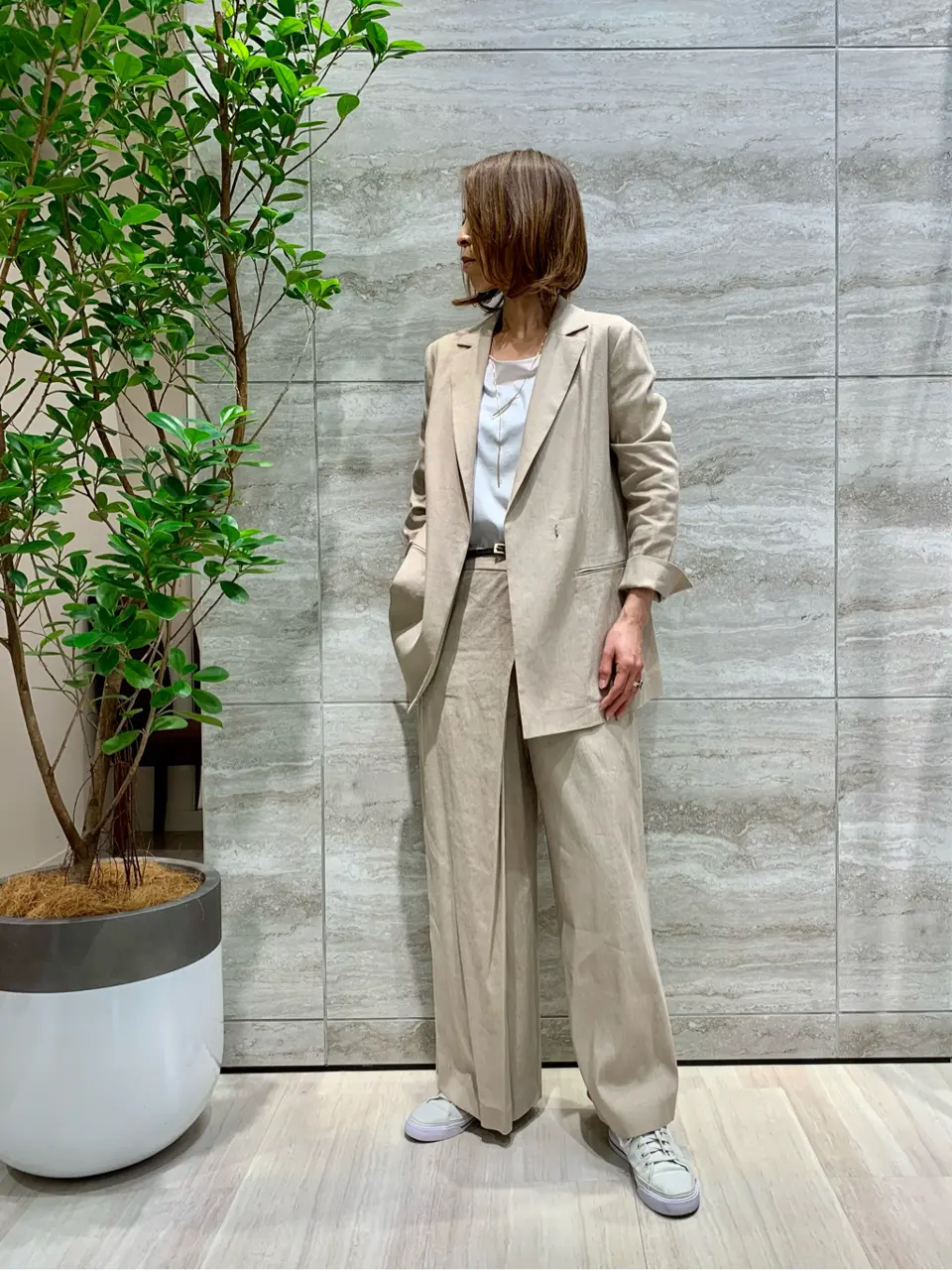 自由区 Ishii コーディネート画像