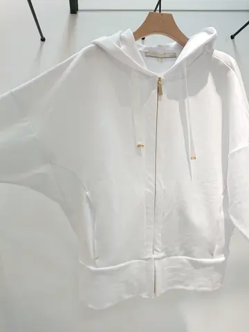 自由区 近藤 コーディネート画像