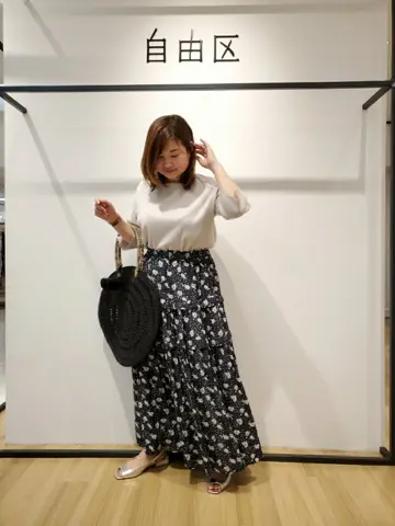 自由区 eri コーディネート画像