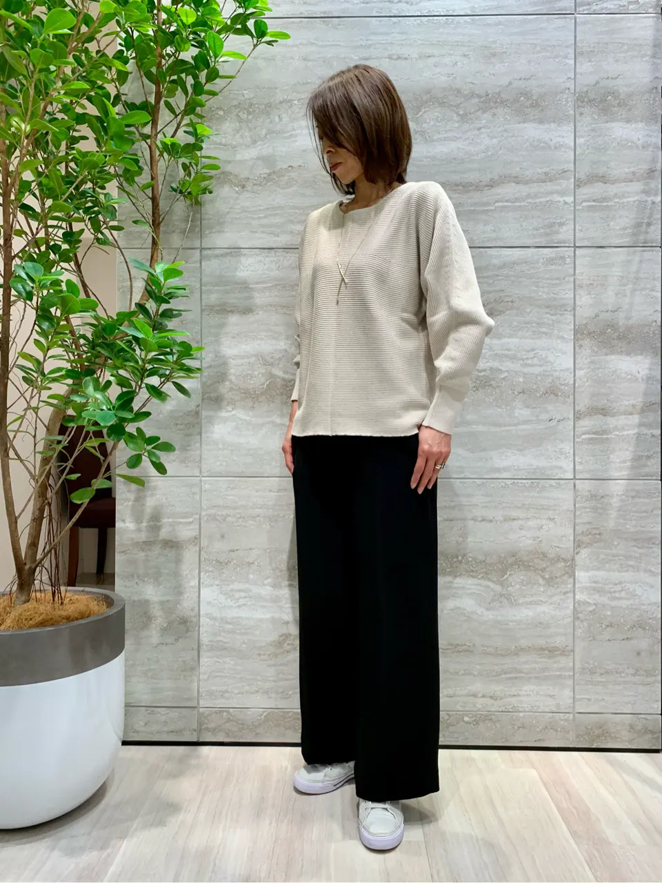 自由区 Ishii コーディネート画像