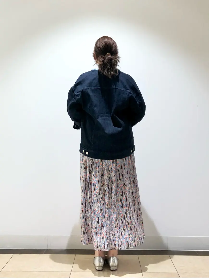 自由区 藤﨑 コーディネート画像