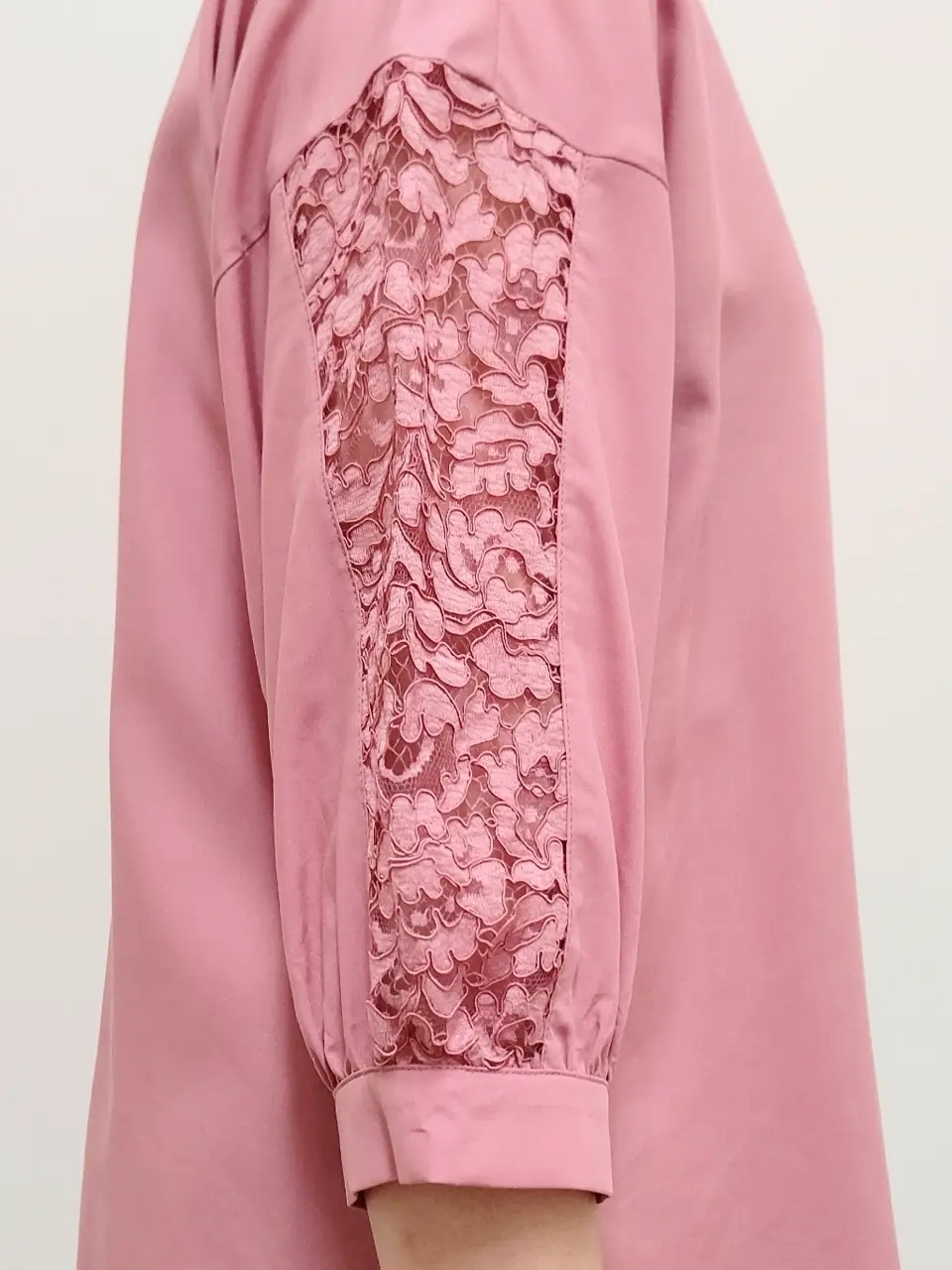 自由区 井上 コーディネート画像