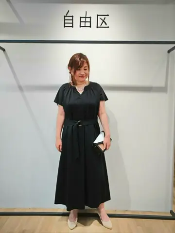 自由区 eri コーディネート画像