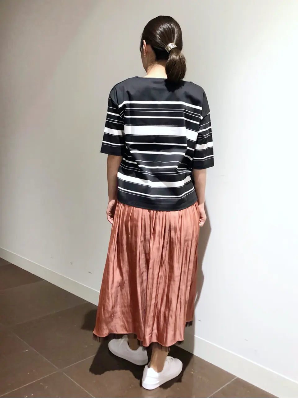 自由区 古宮 コーディネート画像