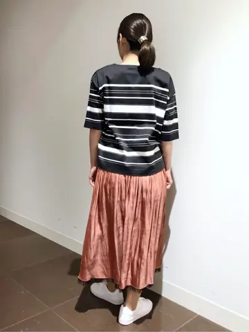 自由区 古宮 コーディネート画像