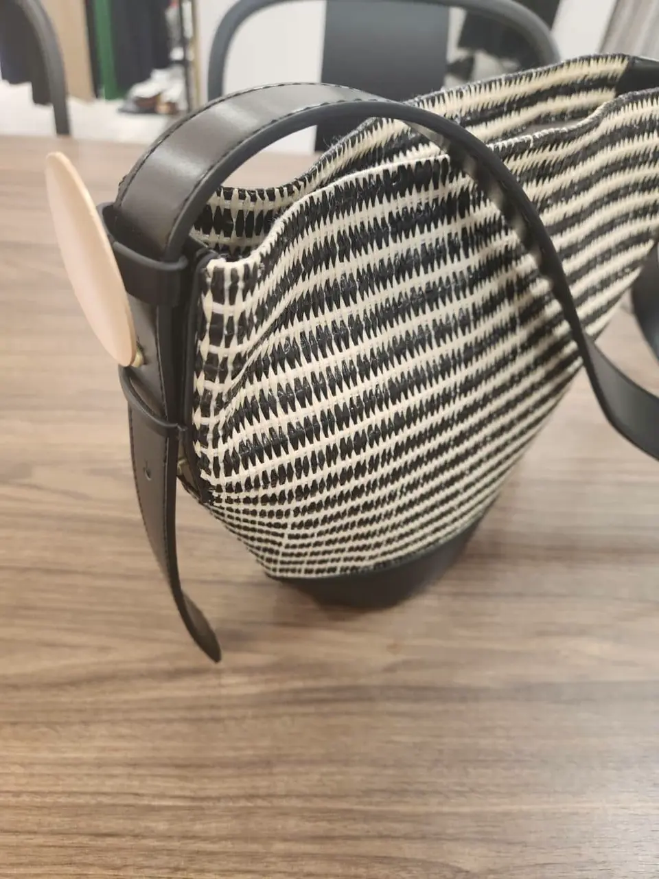 自由区 竹増 コーディネート画像