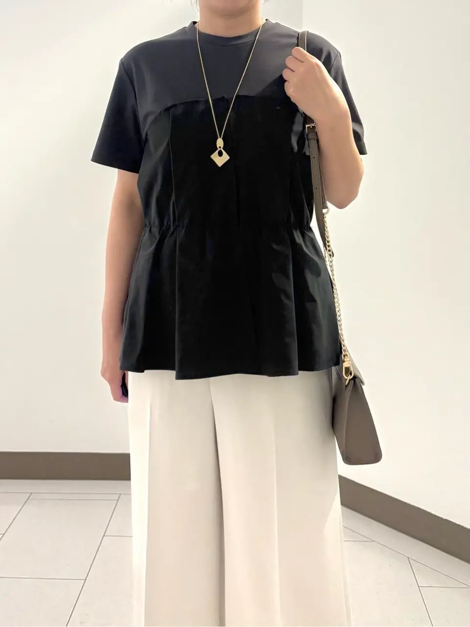 自由区 南 コーディネート画像