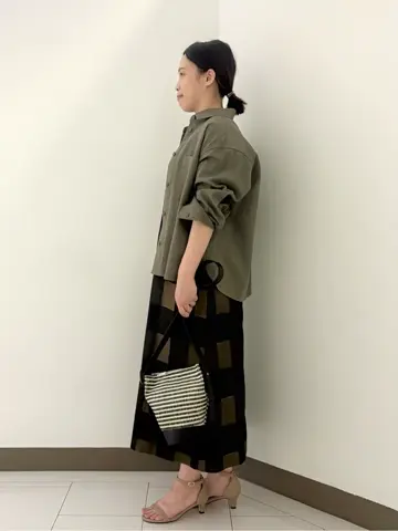 自由区 南 コーディネート画像