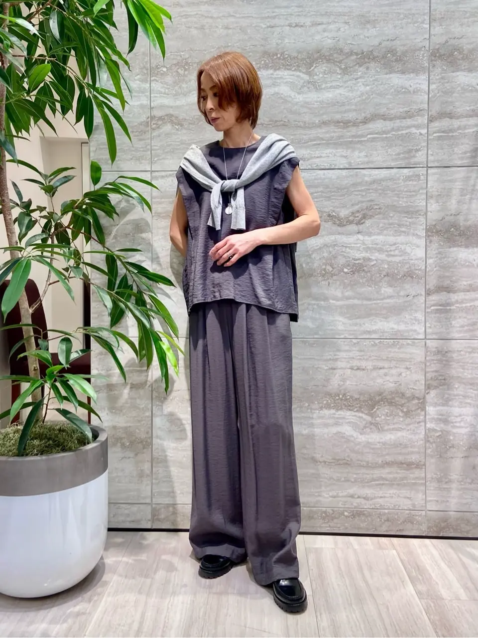 自由区 Ishii コーディネート画像