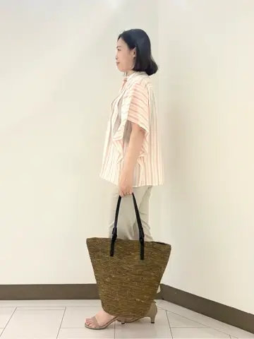 自由区 南 コーディネート画像