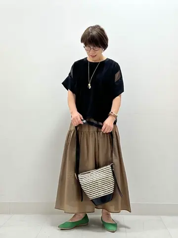 自由区 スタッフ コーディネート画像