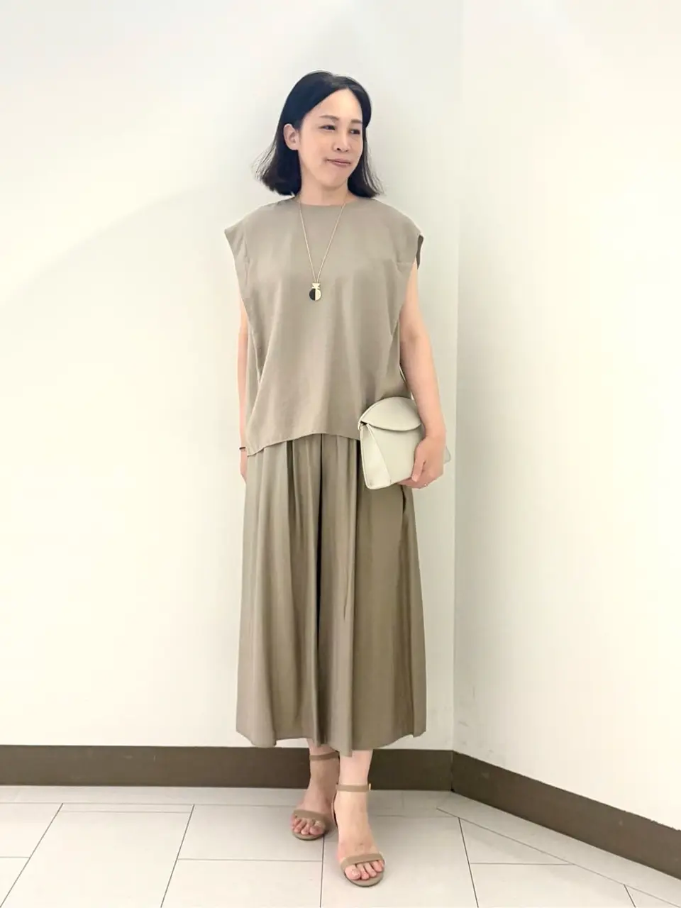 自由区 南 コーディネート画像