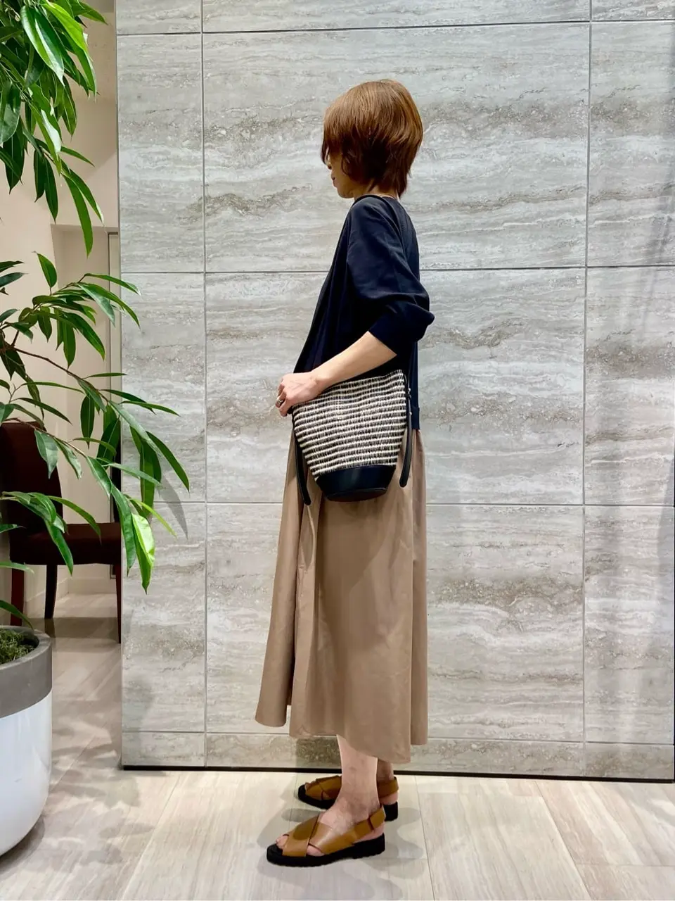 自由区 Ishii コーディネート画像