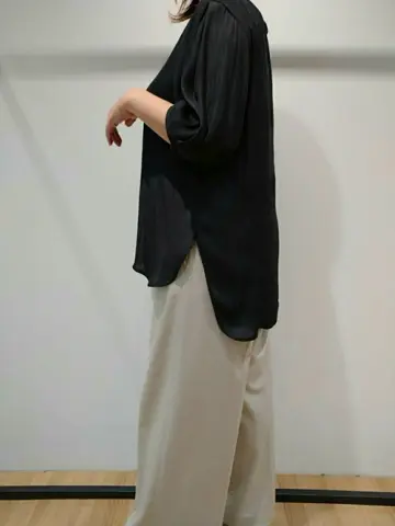 自由区 eri コーディネート画像